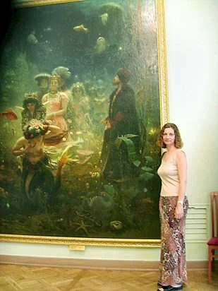 Thelma with Ryepin's "Sadko" in the Russian Museum, St. Petersburg