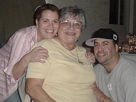 Darlene, Mimi & Leo 2004