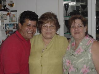 Dad, Mimi & Tata 2004