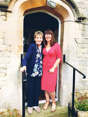 Gail and Lorraine 💕