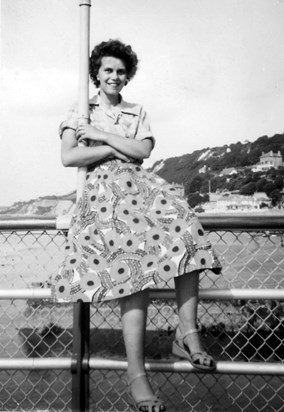 Moira Isle of Wight 1951 Sitting on railings