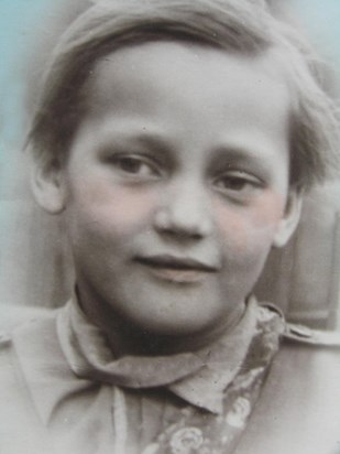 1931.00.00.Mum Age 5