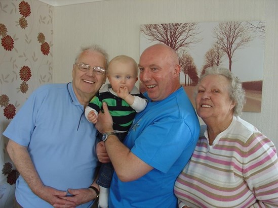 Little Oliver meeting granny and pops x