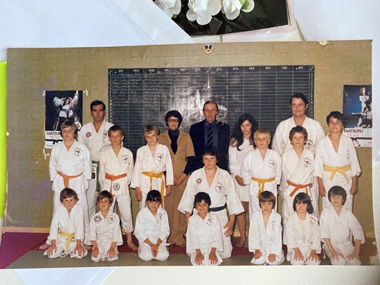 Judo team with mum