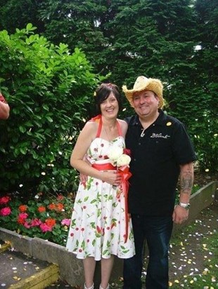 me and my darling wife diane , love you babe xxxxx