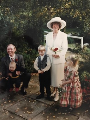 Mum's and Ted's wedding day .
