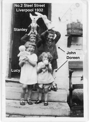 1932 John Stanley Margaret Doreen 2 Steel Street copy.jpg