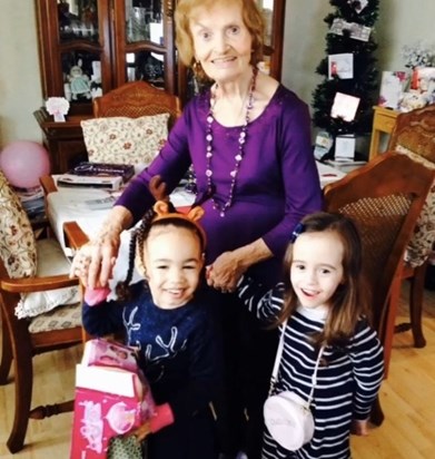 Sally with great-grandchilden, Alanna and Maisy