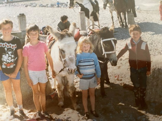 Martyn, Tammy, Zoe & Thomas ❤️ with the donkeys in Wales 