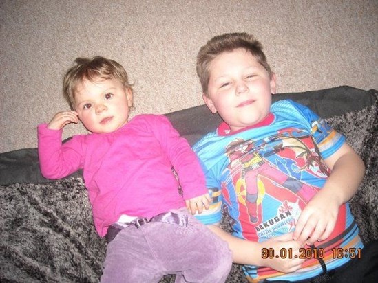 Tom and my lovely wee sister Billie love you lots xxxxx