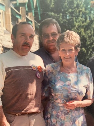 Dad with brother Eddie & their mum 