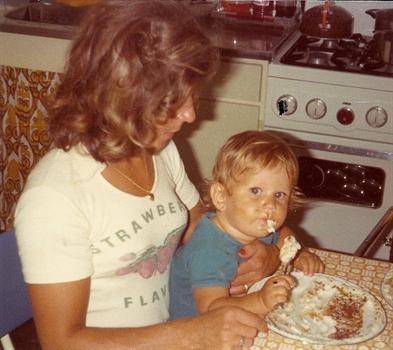 Richard (1  year) with his mother