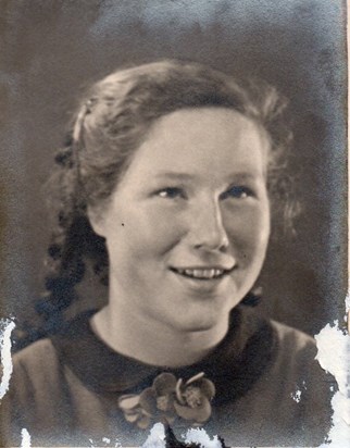 wartime schoolgirl