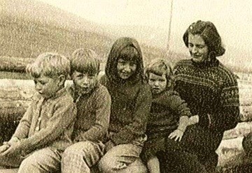 Benj, Jamie, Tesa, Laura, Mum in Germany about 1954