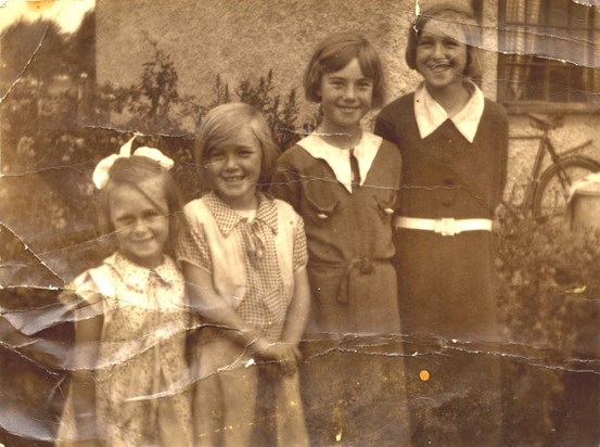 14Oct1936 Pat, Norah, Marg, Eileen