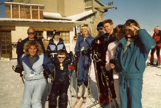 1987 Family skiing holiday