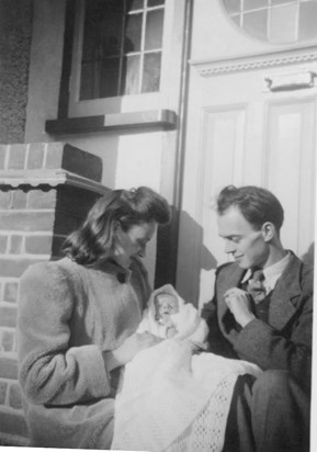 1947 Peter Eileen and Richard at 91 Hawes Lane