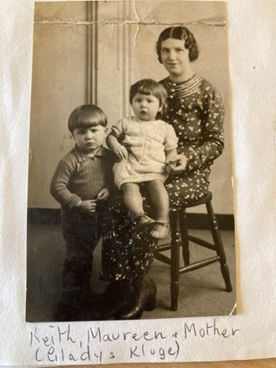 Keith Maureen and Mother (Gladys Kluge)image