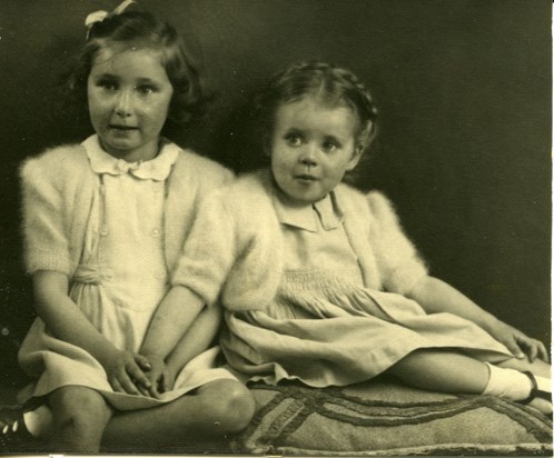 Maureen with older sister Yvonne, 1950