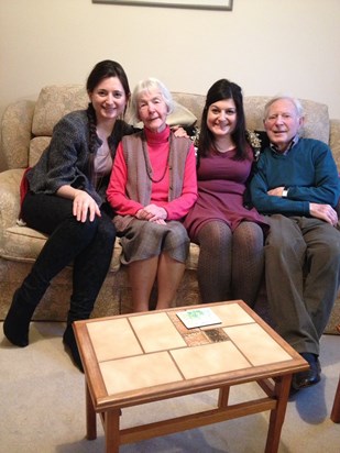 Sam , Lucille and Moira with Sorme and Pome - I'm taking the picture !