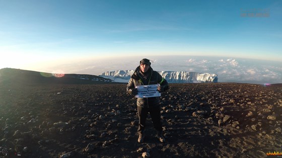 IMG 1489 Kilimanjaro.  Many thanks to Paul for this amazing gesture x
