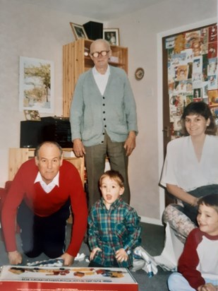 4 Onley Generations ! Christmas 🎄 morning 1992? 