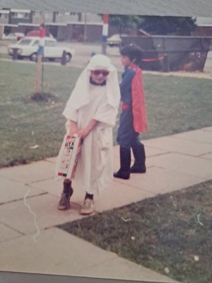 Sheik Karl 1981. Street party for Charles and Diana's wedding. 