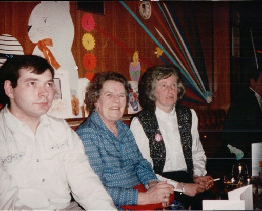 Neil, Nan and Mum
