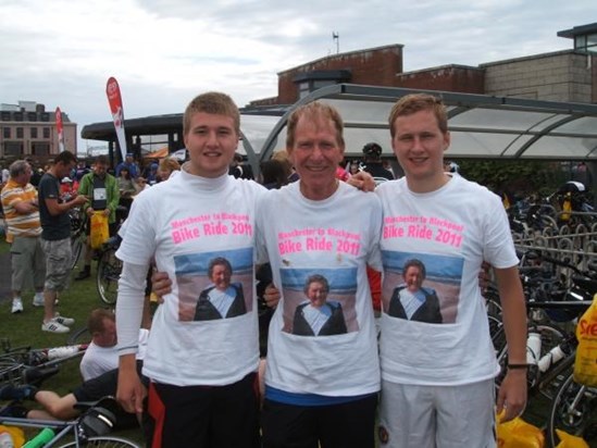 manchester to blackpool bike ride 2011