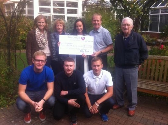 Cheque presentation ( 11/10/2014) from the Summer Ball 