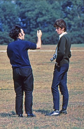 Dad at RAF Bentwaters, Suffolk, talking to Eccles (aka Lindsay Peacock) on 30th July 1970