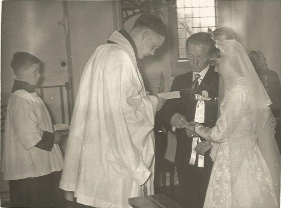 Marriage vows and exchanging rings with dad