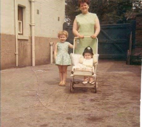 Mum ,Rita and pearl