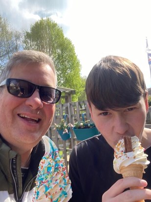 Loved to have icecream with dad in the summertime xx