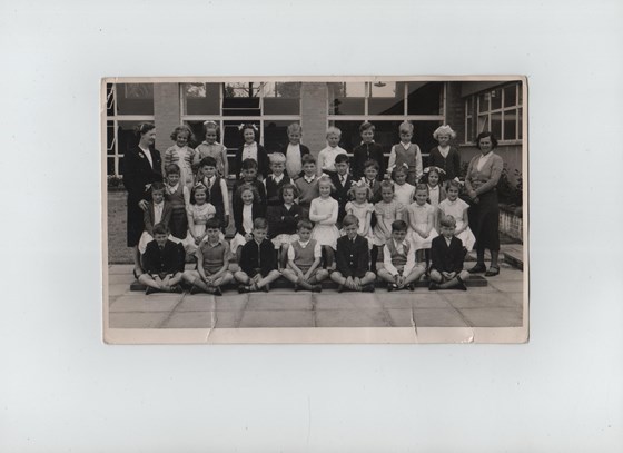 WESTERN HOUSE SCHOOL CIRCA 1955-BOB AT BACK IN DARK ZIPPER