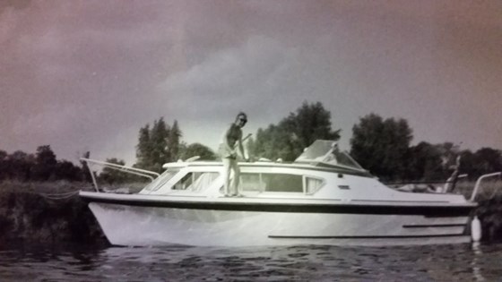 Captain Joe during mooring River Thames Cookham 1970´s