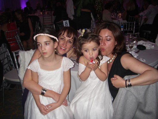 Michelle with girls & Maria (Chris's sister) during George & Olia's wedding in Cyprus