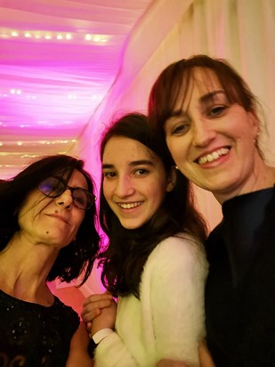 Feb2020 at Stefanie & Sat's wedding with Nouna & Sia