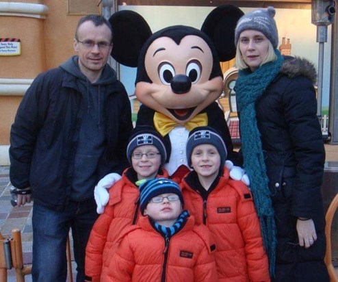 5/12 - Disneyland Paris