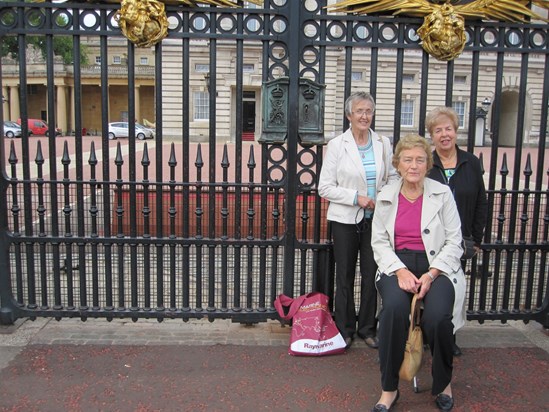 2011 Feb Buckingham Palace