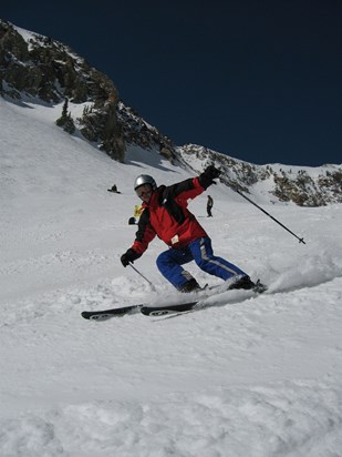 Wenbo skiing