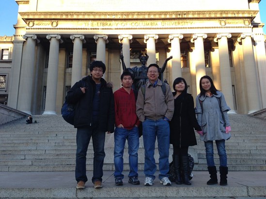 Prof. Li with his students (taken after the NEPS_2012)