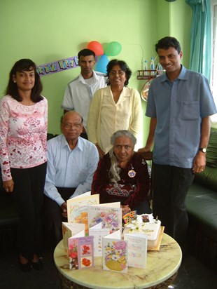 OCTOBER 2004 PETER AND FAMILY WITH LATE MRS BESMITA GOES B'DAY