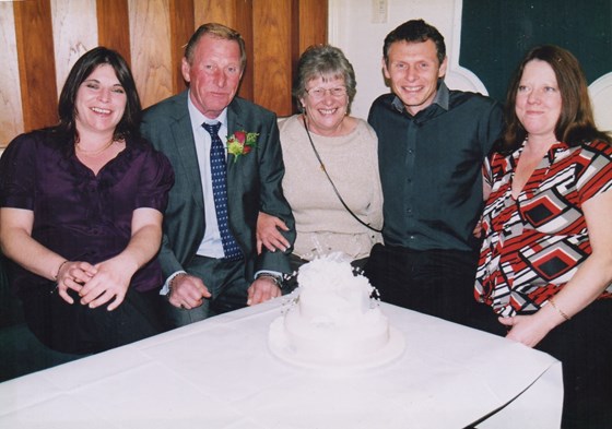 Tracey, Barry, Chris, Allen & Karen at their wedding do