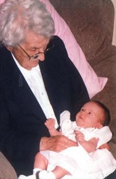 Ray's 1st Grandchild Charlotte ... meeting her Great Grandmother for the 1st time. 08-05-1988