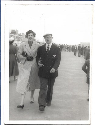 1956 08 Father & Mother, Cleethorpes promenade   staying at Auntie Bessie's