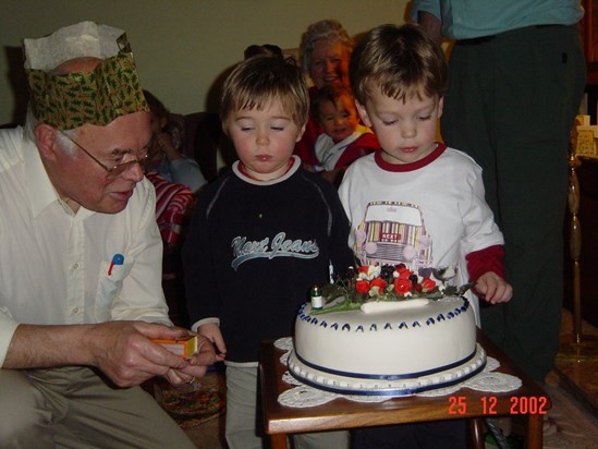 2002 12 Father's Birthday Cake with William & Wilfrid
