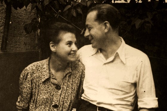 1940s Apu and Nano (Mr. and Mrs. Justus)