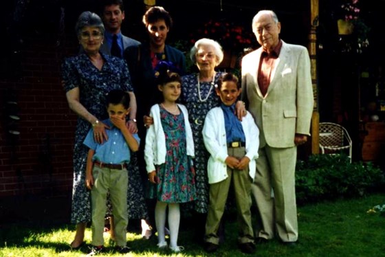 1990s Marta, Rob, Eugenie, Nano, Apu, Stephen, Katherine, David
