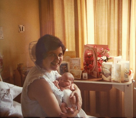 1984 July Rosemary with newborn Abi at Netheredge Hospital Sheffield